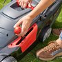 114055-lawnmower-34-4-e-comfort-webshop-mood-01_v1.jpg